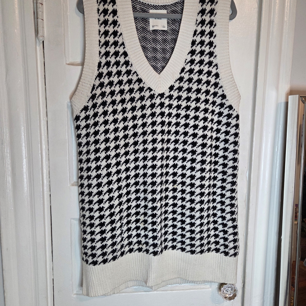 Abercrombie & Fitch Black and White Houndstooth Sweater Tunic